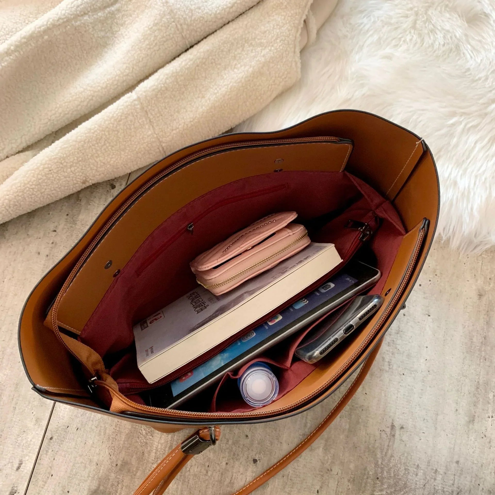 Ladies Luxury Tote Messenger Bag Double Strap Curvy Ware -CR-043