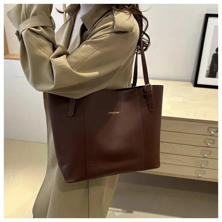 Retro Minimalist Large Capacity Commuter Bag Women's Winter New Fashion Handbag Shoulder Bag Tote Bag Soft Polyester Lining