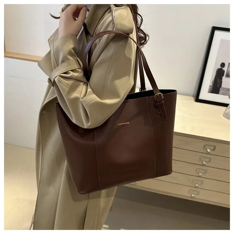 Retro Minimalist Large Capacity Commuter Bag Women's Winter New Fashion Handbag Shoulder Bag Tote Bag Soft Polyester Lining