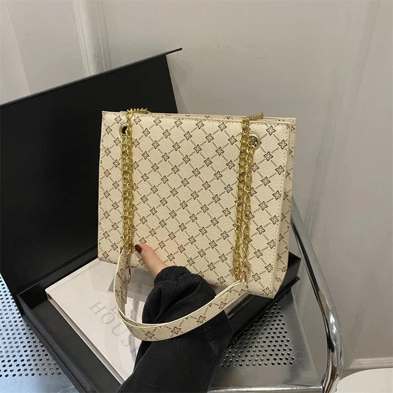 New Grid 2024 Large Capacity Commuter Tote Bag Chain Strap Single Shoulder Women's Bag Fashion Handheld Crossbody