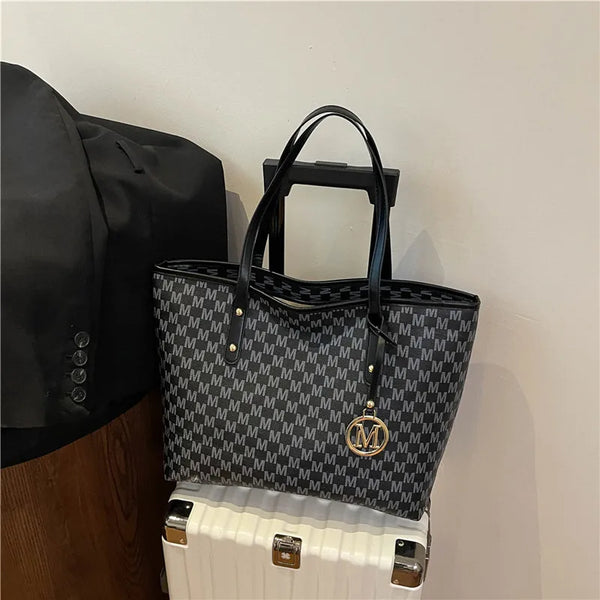 Large Capacity Commuting Tote Bags Fashionable Printed Pu Leather Handbag for Women College Students Class Handbags Shoulder Bag